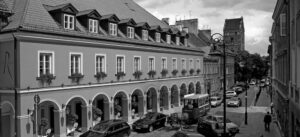Warszawa Hotel Le Regina prace konserwatorskie w kamieniu